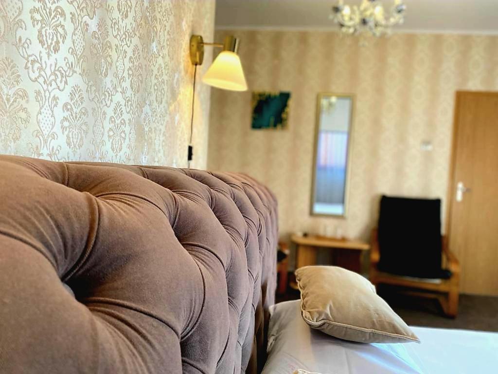 Casa Topazz Targu Jiu Bagian luar foto
