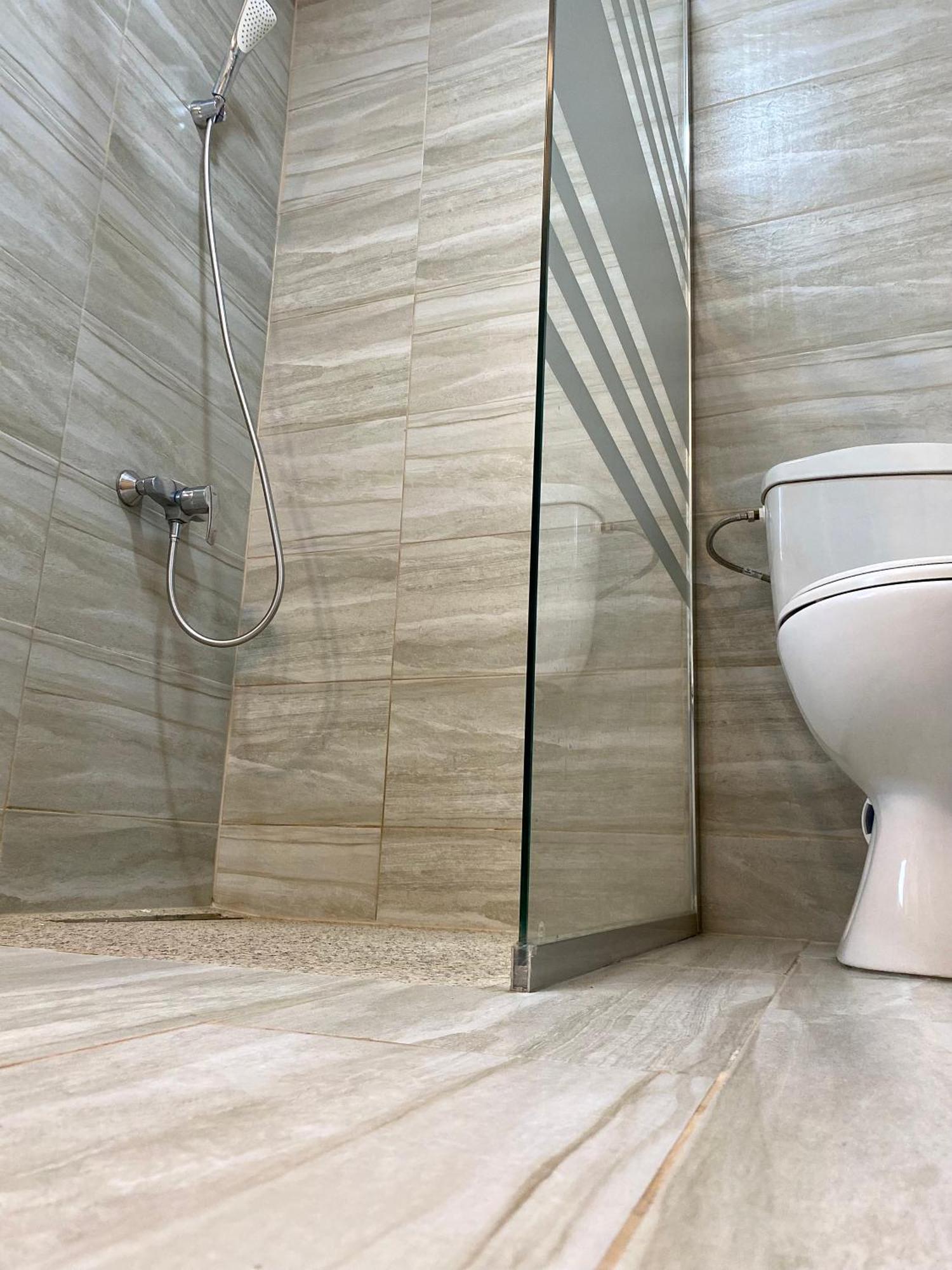 Casa Topazz Targu Jiu Bagian luar foto